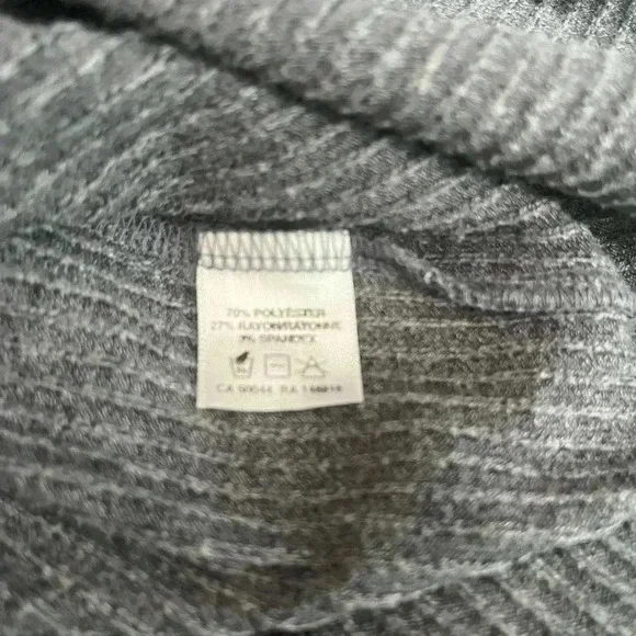 ❤️2/$30❤️[M]Smash+Tess  Ribbed Button Tank Top Side Slits - Picture 6 of 6